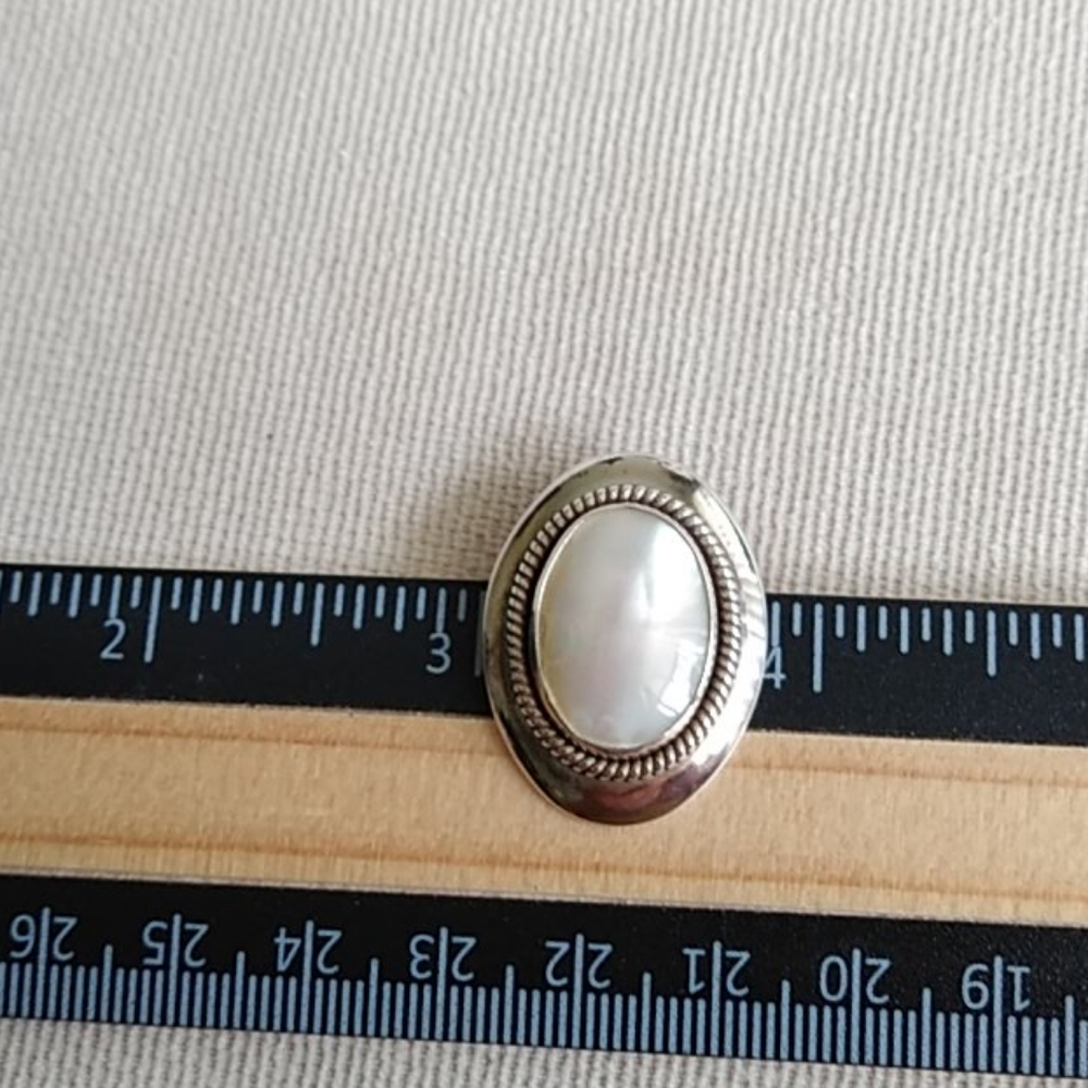 STERLING & MOP EARRING'S - Picture 3 of 7